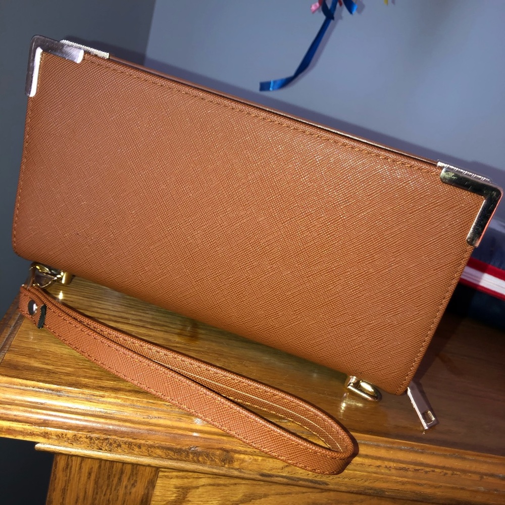 Brown Wristlet/Wallet